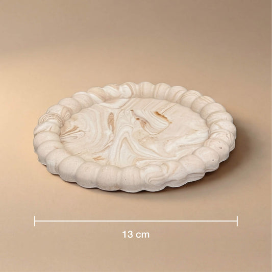 13 cm skersmens gėlės formos padėkliuko matmenys.