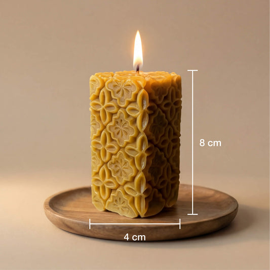 Stačiakampės ornamentuotos žvakės aukštis, plotis ir storis